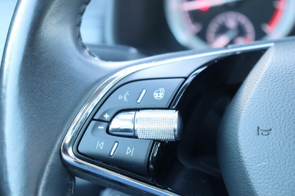 Škoda Kodiaq 1.5 TSI Business Sportline 20"lm 7persoons org.NL el.klep stuur+stoelverw camera