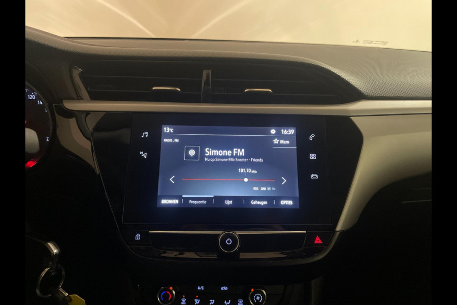 Opel Corsa 1.2 Edition AIRCO NAVI VIA APP CRUISE PARELMOER ORANJE APPLE CARPLAY ZEER LAGE KM STAND NIEUWSTAAT