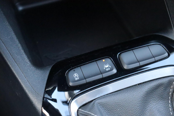 Opel Corsa 1.2Turbo Edition org. NL Navigatie Zwart dak