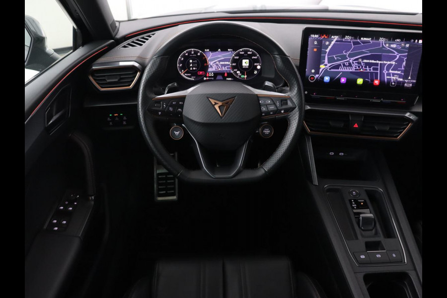 CUPRA Leon 2.0 TSI Cup 4-DRIVE | 310pk | Trekhaak | Stoel & stuurverwarming | Carplay | Leder | Adaptive cruise | 19'' | CUP Sportstoelen | Navigatie | Full LED | Beats Pack | Keyless | Sfeerverlichting