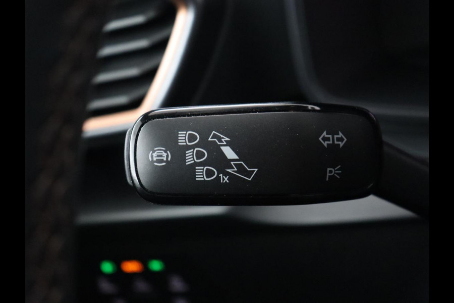 CUPRA Leon 2.0 TSI Cup 4-DRIVE | 310pk | Trekhaak | Stoel & stuurverwarming | Carplay | Leder | Adaptive cruise | 19'' | CUP Sportstoelen | Navigatie | Full LED | Beats Pack | Keyless | Sfeerverlichting