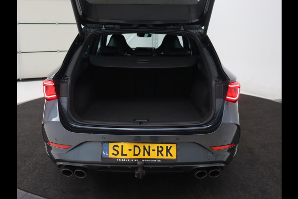 CUPRA Leon 2.0 TSI Cup 4-DRIVE | 310pk | Trekhaak | Stoel & stuurverwarming | Carplay | Leder | Adaptive cruise | 19'' | CUP Sportstoelen | Navigatie | Full LED | Beats Pack | Keyless | Sfeerverlichting