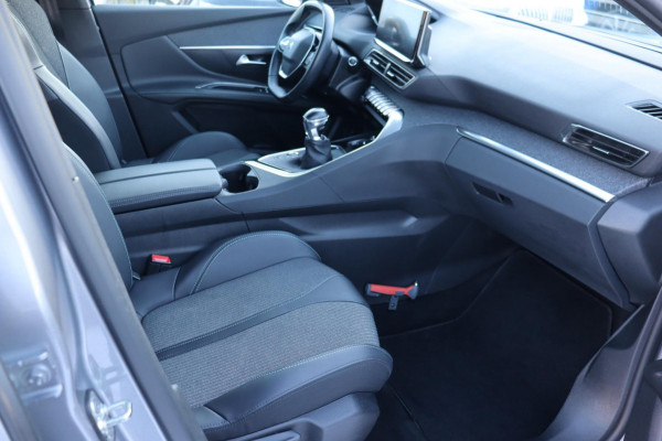 Peugeot 5008 1.2 PT Allure Pack Bus. 7persoons org.NL camera trekhaak-afn.