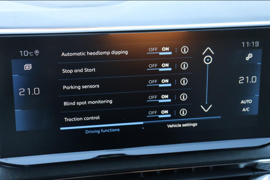 Peugeot 5008 1.2 PT Allure Pack Bus. 7persoons org.NL camera trekhaak-afn.