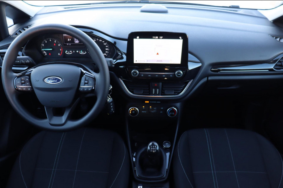 Ford Fiesta 1.1 Trend org. NL navigatie cruise pdc