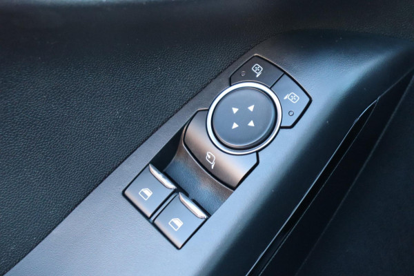 Ford Fiesta 1.1 Trend org. NL navigatie cruise pdc