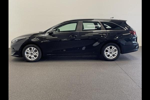 Kia Ceed Sportswagon 1.0 T-GDi 120pk DynamicLine | Climate Control | Navigatie | Apple Carplay/Android Auto | Cruise Control | Full LED | PDC VA | Camera | 16" Lichtmetalen Velgen