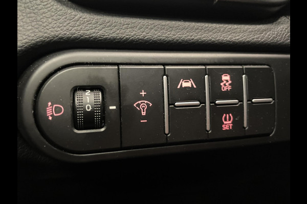 Kia Ceed Sportswagon 1.0 T-GDi 120pk DynamicLine | Climate Control | Navigatie | Apple Carplay/Android Auto | Cruise Control | Full LED | PDC VA | Camera | 16" Lichtmetalen Velgen