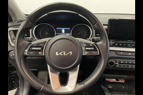 Kia Ceed Sportswagon 1.0 T-GDi 120pk DynamicLine | Climate Control | Navigatie | Apple Carplay/Android Auto | Cruise Control | Full LED | PDC VA | Camera | 16" Lichtmetalen Velgen