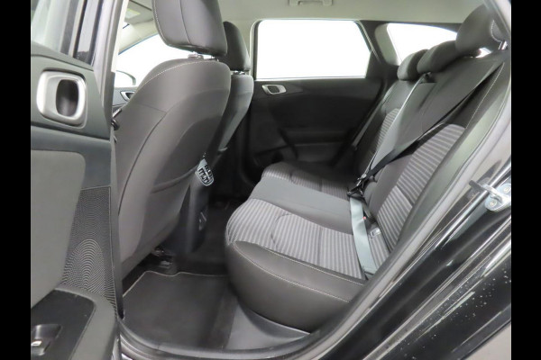 Kia Ceed Sportswagon 1.0 T-GDi 120pk DynamicLine | Climate Control | Navigatie | Apple Carplay/Android Auto | Cruise Control | Full LED | PDC VA | Camera | 16" Lichtmetalen Velgen