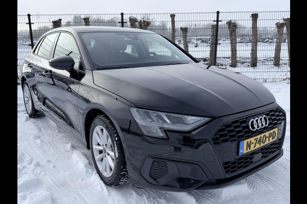 Audi A3 Sportback 30 TFSI Pro Line | 1e eigenaar | Trekhaak | Carplay | Stoelverwarming | Camera |