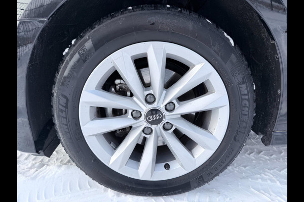 Audi A3 Sportback 30 TFSI Pro Line | 1e eigenaar | Trekhaak | Carplay | Stoelverwarming | Camera |