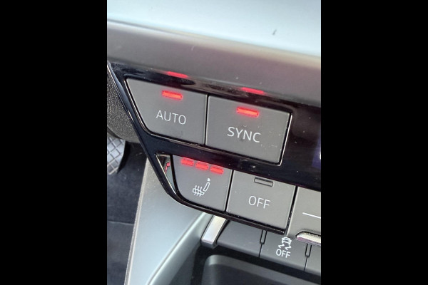 Audi A3 Sportback 30 TFSI Pro Line | 1e eigenaar | Trekhaak | Carplay | Stoelverwarming | Camera |