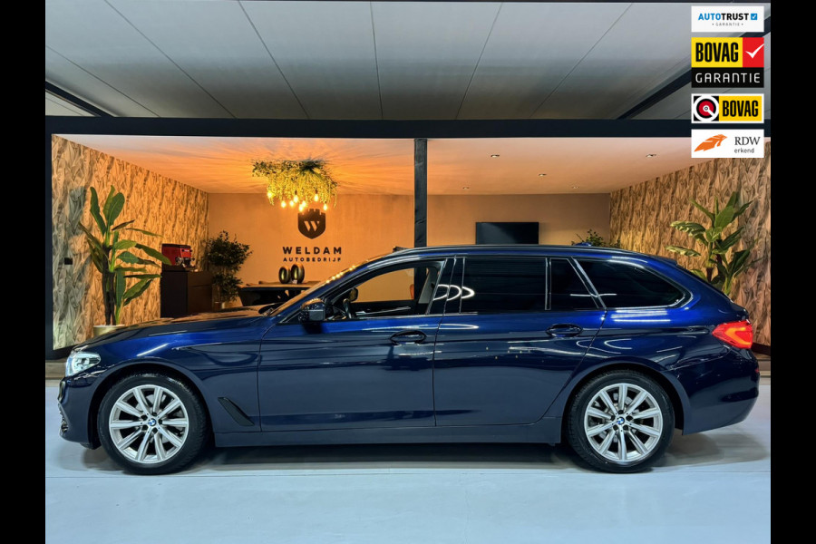 BMW 5 Serie Touring 520i Sport Line M Garantie Pano Memory StoelVentilatie StoelVW Elek Stuur Elek Achterklep Navi Cruise Rijklaar