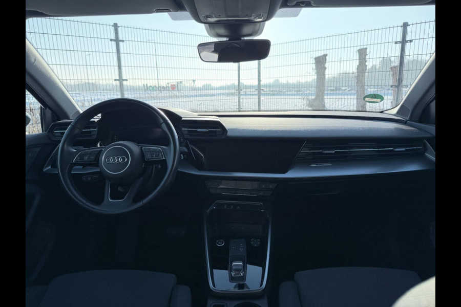 Audi A3 Sportback 30 TFSI Advanced edition | Sport Stoelen | Carplay | PDC | 1e Eigenaar