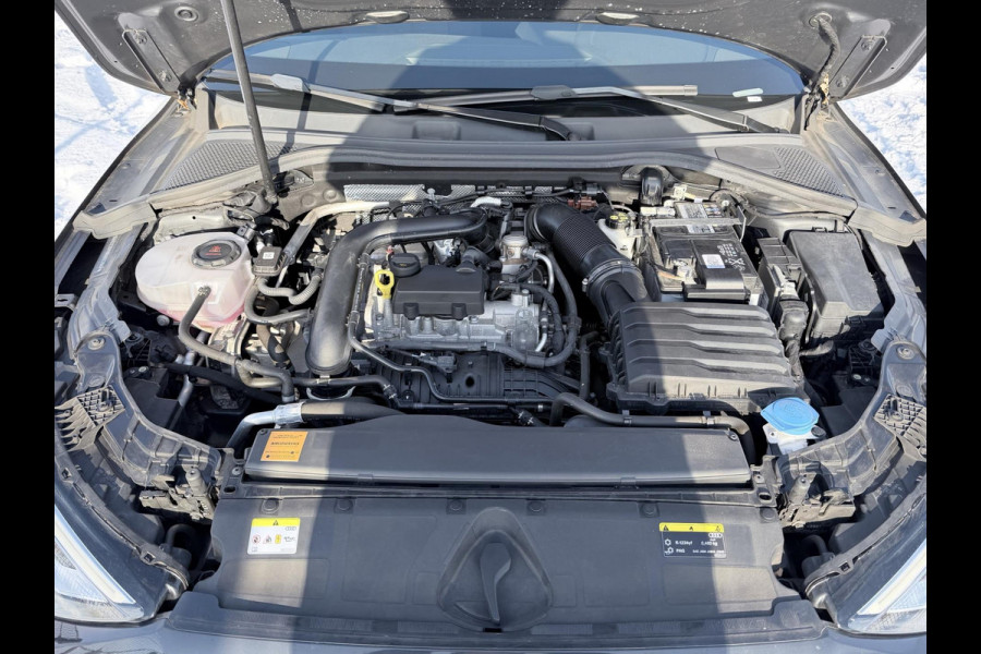 Audi A3 Sportback 30 TFSI Advanced edition | Sport Stoelen | Carplay | PDC | 1e Eigenaar