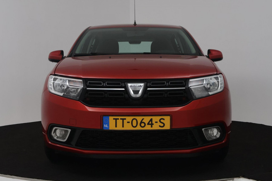Dacia Sandero 0.9 TCe Laureate (TREKHAAK, PARKEERSENSOREN, AIRCO, RADIO)