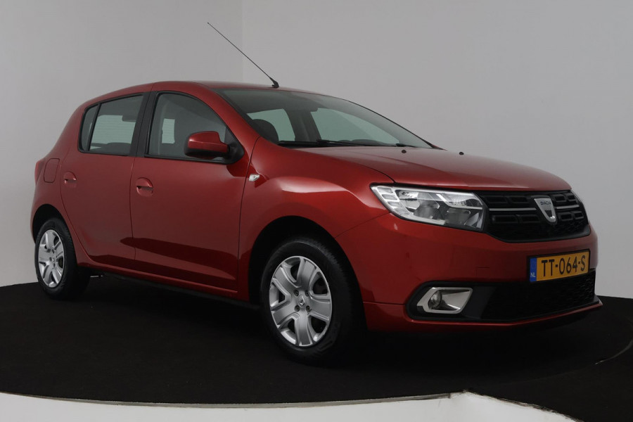 Dacia Sandero 0.9 TCe Laureate (TREKHAAK, PARKEERSENSOREN, AIRCO, RADIO)