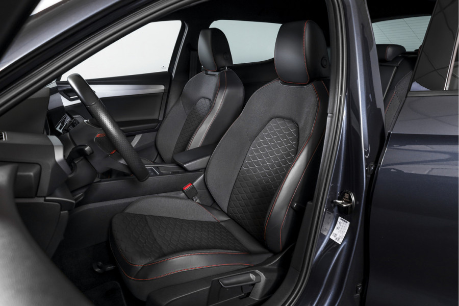 Seat Leon 1.5 TSI FR | Dig. Cockpit | Adapt. Cruise | Stoel.-+Stuurverw | PDC | NAV + App. Connect | ECC | LM 18" |