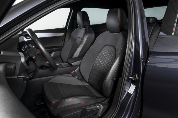 Seat Leon 1.5 TSI FR | Dig. Cockpit | Adapt. Cruise | Stoel.-+Stuurverw | PDC | NAV + App. Connect | ECC | LM 18" |