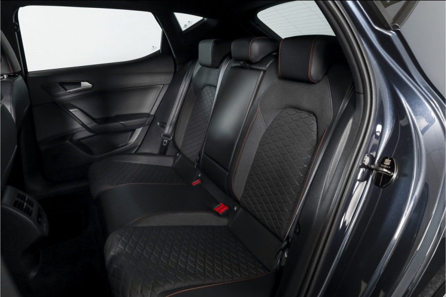 Seat Leon 1.5 TSI FR | Dig. Cockpit | Adapt. Cruise | Stoel.-+Stuurverw | PDC | NAV + App. Connect | ECC | LM 18" |
