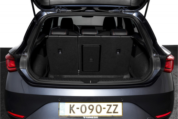 Seat Leon 1.5 TSI FR | Dig. Cockpit | Adapt. Cruise | Stoel.-+Stuurverw | PDC | NAV + App. Connect | ECC | LM 18" |