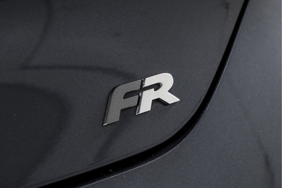 Seat Leon 1.5 TSI FR | Dig. Cockpit | Adapt. Cruise | Stoel.-+Stuurverw | PDC | NAV + App. Connect | ECC | LM 18" |