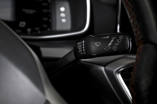 Seat Leon 1.5 TSI FR | Dig. Cockpit | Adapt. Cruise | Stoel.-+Stuurverw | PDC | NAV + App. Connect | ECC | LM 18" |