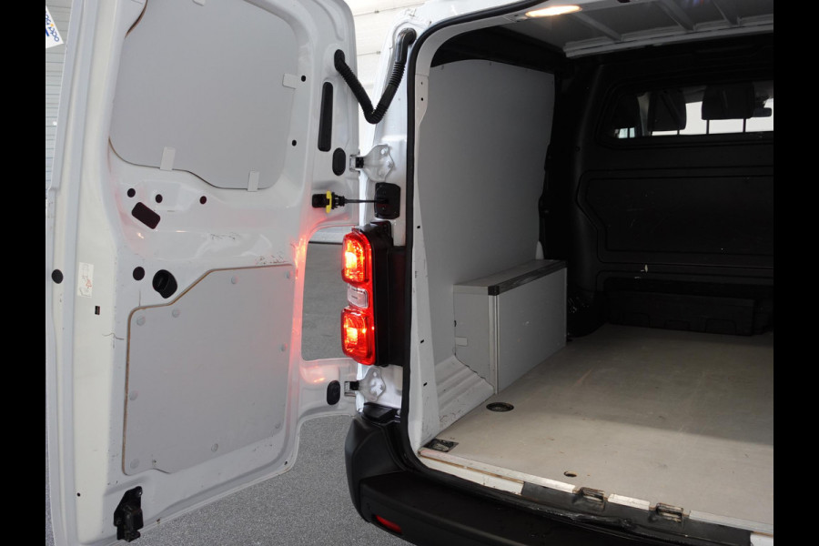 Opel Vivaro 2.0 CDTI L3H1 Dubbele Cabine Edition Airco Navigatie Parkeersensoren Trekhaak