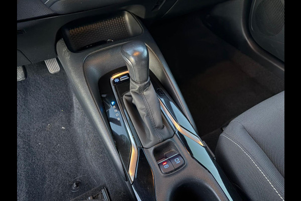 Toyota Corolla 1.8 Hybrid Sport 6-12 M GARANTIE