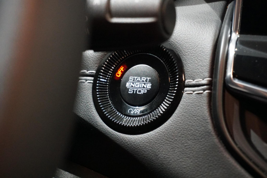 Jeep Compass 4xe 190 Plug-in Hybrid Electric Limited Ed. + 360 CAMERA / BLINDSPOT / TREKHAAK