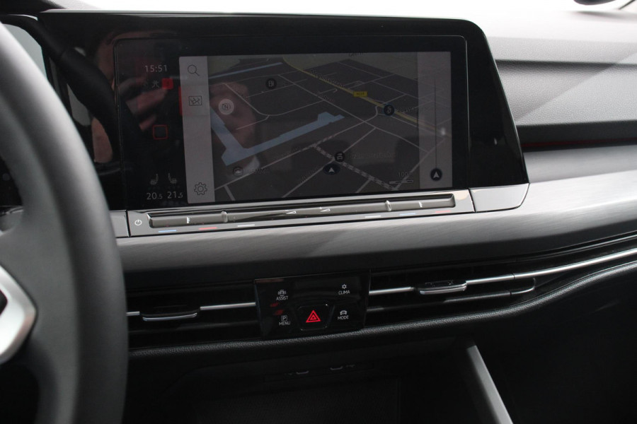 Volkswagen Golf 1.5 eTSI DSG Style 150Pk | Panoramadak | Navigatie | Digitale Cockpit | Adaptive Cruise Control | Lane/Side/Travel Assist | LED Matrix | Camera |