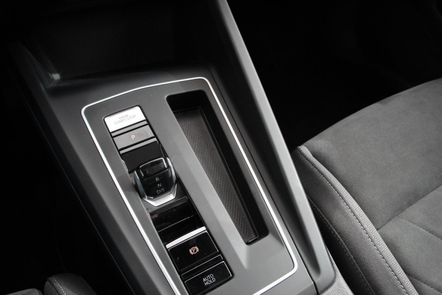 Volkswagen Golf 1.5 eTSI DSG Style 150Pk | Panoramadak | Navigatie | Digitale Cockpit | Adaptive Cruise Control | Lane/Side/Travel Assist | LED Matrix | Camera |