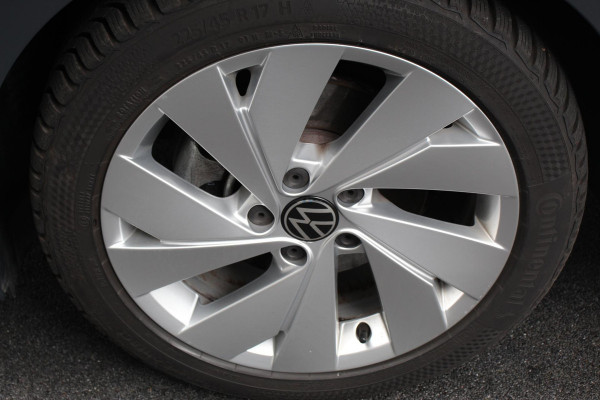 Volkswagen Golf 1.5 eTSI DSG Style 150Pk | Panoramadak | Navigatie | Digitale Cockpit | Adaptive Cruise Control | Lane/Side/Travel Assist | LED Matrix | Camera |