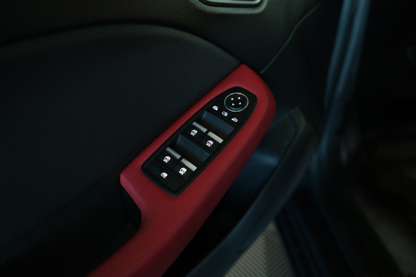 Renault Clio 1.0 TCe AUT Intens CARPLAY LEER 360CAMERA DAB STOELVW '20