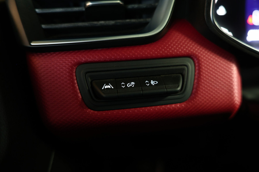 Renault Clio 1.0 TCe AUT Intens CARPLAY LEER 360CAMERA DAB STOELVW '20