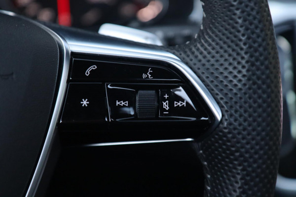 Audi A6 Avant 45 TFSI 3x S Line Competition / PANO / ACC / B&O / CAMERA / KEYLESS / STUUR+STOELVERW