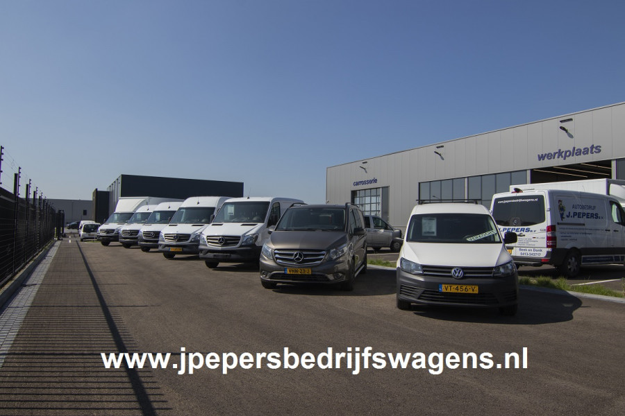 Mercedes-Benz Sprinter 317 CDI L2 H2 Pro / LED / MBUX / Navigatie / Camera / Parkeersensoren / Cruise control / Airco / 270 Graden achterdeuren