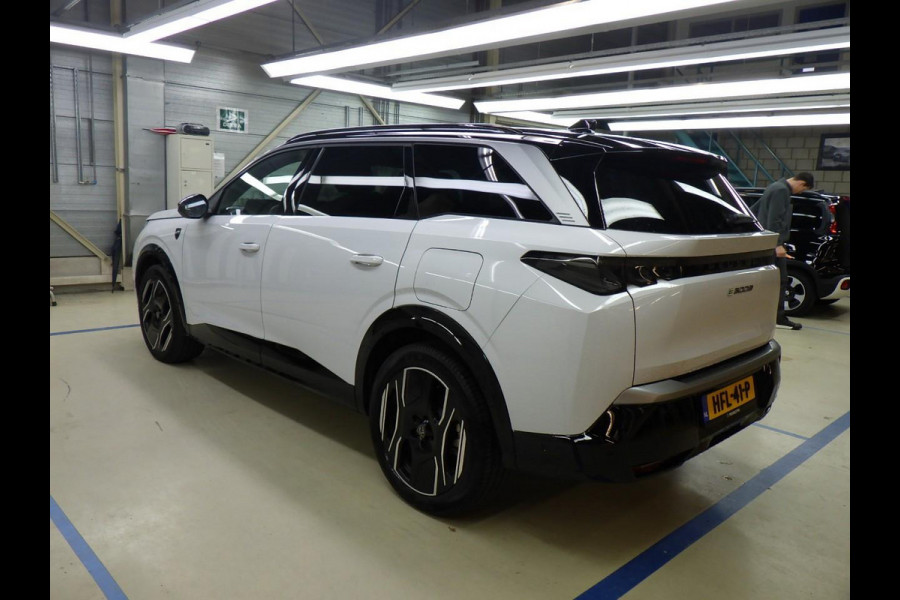 Peugeot E-5008 GT Avantage 73 kWh Panoramadak | Leder interieur