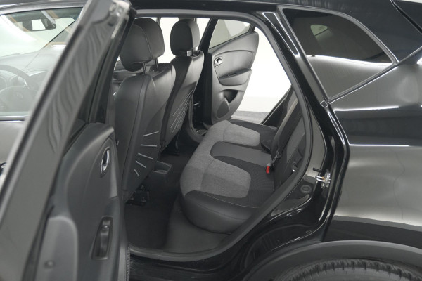 Renault Captur TCe 130 Intens | Camera | Navigatie | Parkeersensoren | Climate Control