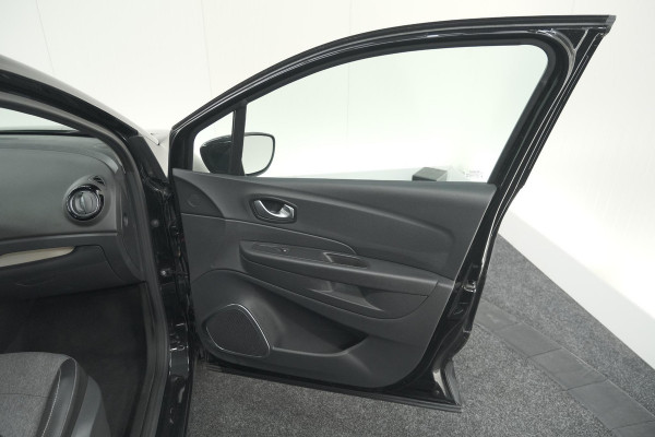 Renault Captur TCe 130 Intens | Camera | Navigatie | Parkeersensoren | Climate Control