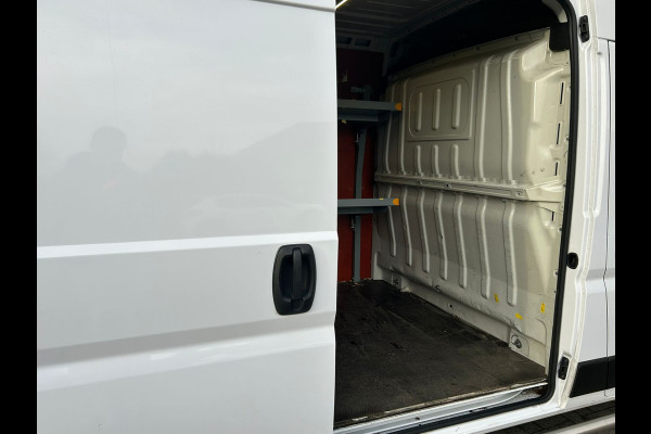 Opel Movano 2.2D 120 L3H2 NWE Model Camera Cruise-Control EURO6.3 Elek.Ramen SchuifdeurRechts VolledigTussenschot Edition Sidebars Treeplank Dab Bluetooth Airco Elek.Spiegels DealerOnderhouden 6-Versn. 2500 kg trekvermogen