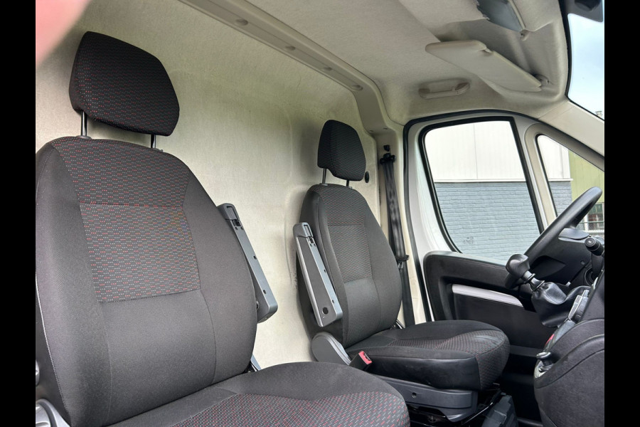 Opel Movano 2.2D 120 L3H2 NWE Model Camera Cruise-Control EURO6.3 Elek.Ramen SchuifdeurRechts VolledigTussenschot Edition Sidebars Treeplank Dab Bluetooth Airco Elek.Spiegels DealerOnderhouden 6-Versn. 2500 kg trekvermogen