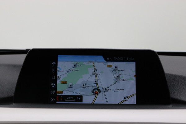 BMW 3 Serie Touring 318i High Executive Automaat LED, Navigatie, Leer, Climate, Cruise, PDC, Bluetooth, Elektr. Pakket, 16''