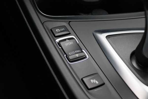 BMW 3 Serie Touring 318i High Executive Automaat LED, Navigatie, Leer, Climate, Cruise, PDC, Bluetooth, Elektr. Pakket, 16''