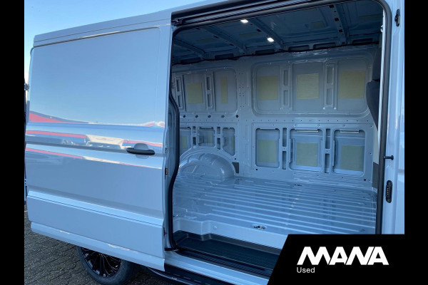 MAN TGE 35 2.0 L3H2 3.180 180PK MANA PERFORMANCE Automaat 4x4 LED Camera Sensoren Car-Play Trekhaak Cruise