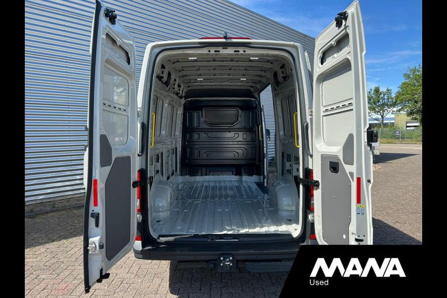 MAN TGE 35 2.0 3.140 140PK Automaat Ascot Gray Airco Cruise Navi Car-Plat Trekhaak Sensoren Camera Multifunctioneel stuurwiel Lane-assis