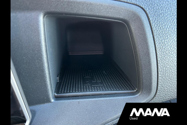 MAN TGE 35 2.0 3.180 180PK L3H2 4x4 Oyster silver LED Automaat