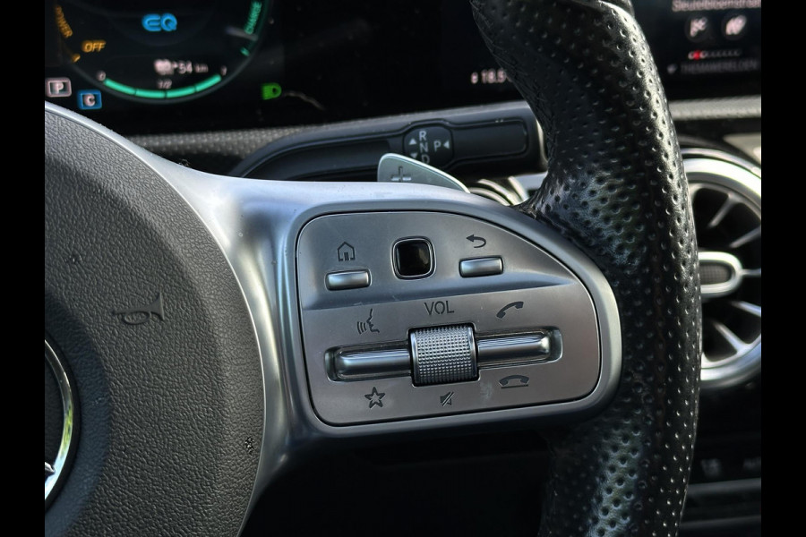 Mercedes-Benz A-Klasse 250 e Business Solution AMG Limited Panoramadak Ambient Widescreen AMG Cruise Camera