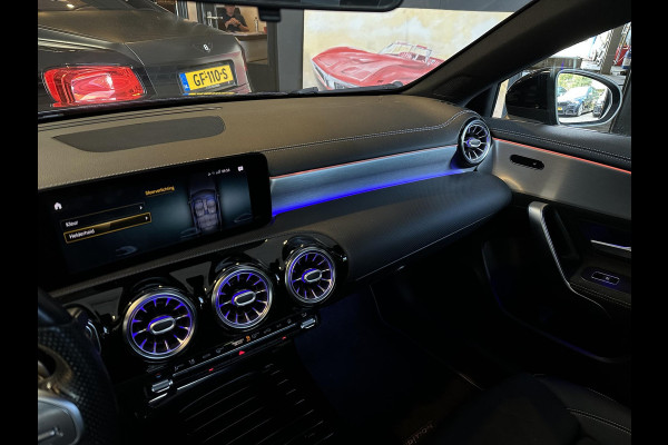 Mercedes-Benz A-Klasse 250 e Business Solution AMG Limited Panoramadak Ambient Widescreen AMG Cruise Camera